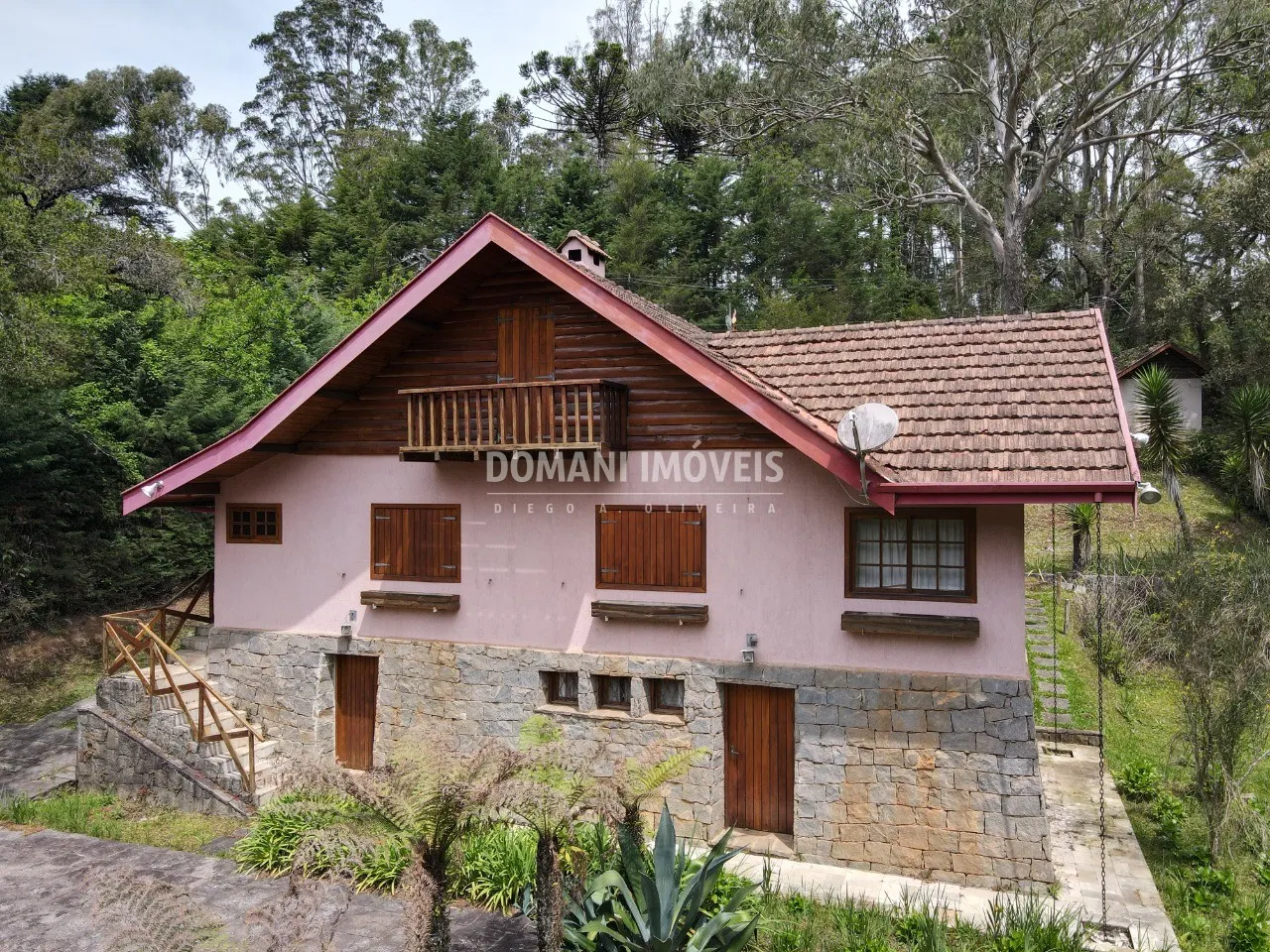 Casa à venda de 4.440 m² em Campos do Jordão, SP, Brasil