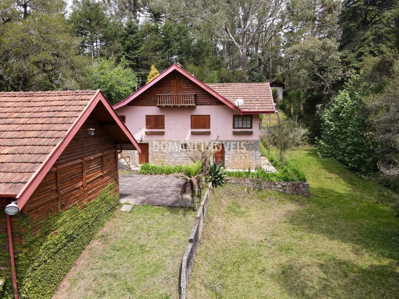 Casa à venda de 4.440 m² em Campos do Jordão, SP, Brasil