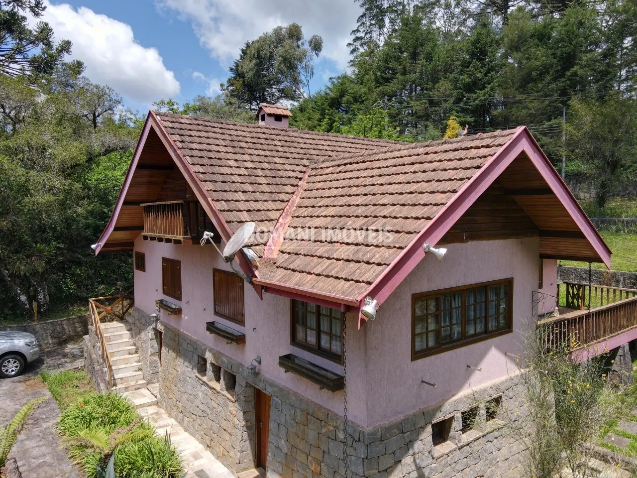 Casa à venda de 4.440 m² em Campos do Jordão, SP, Brasil