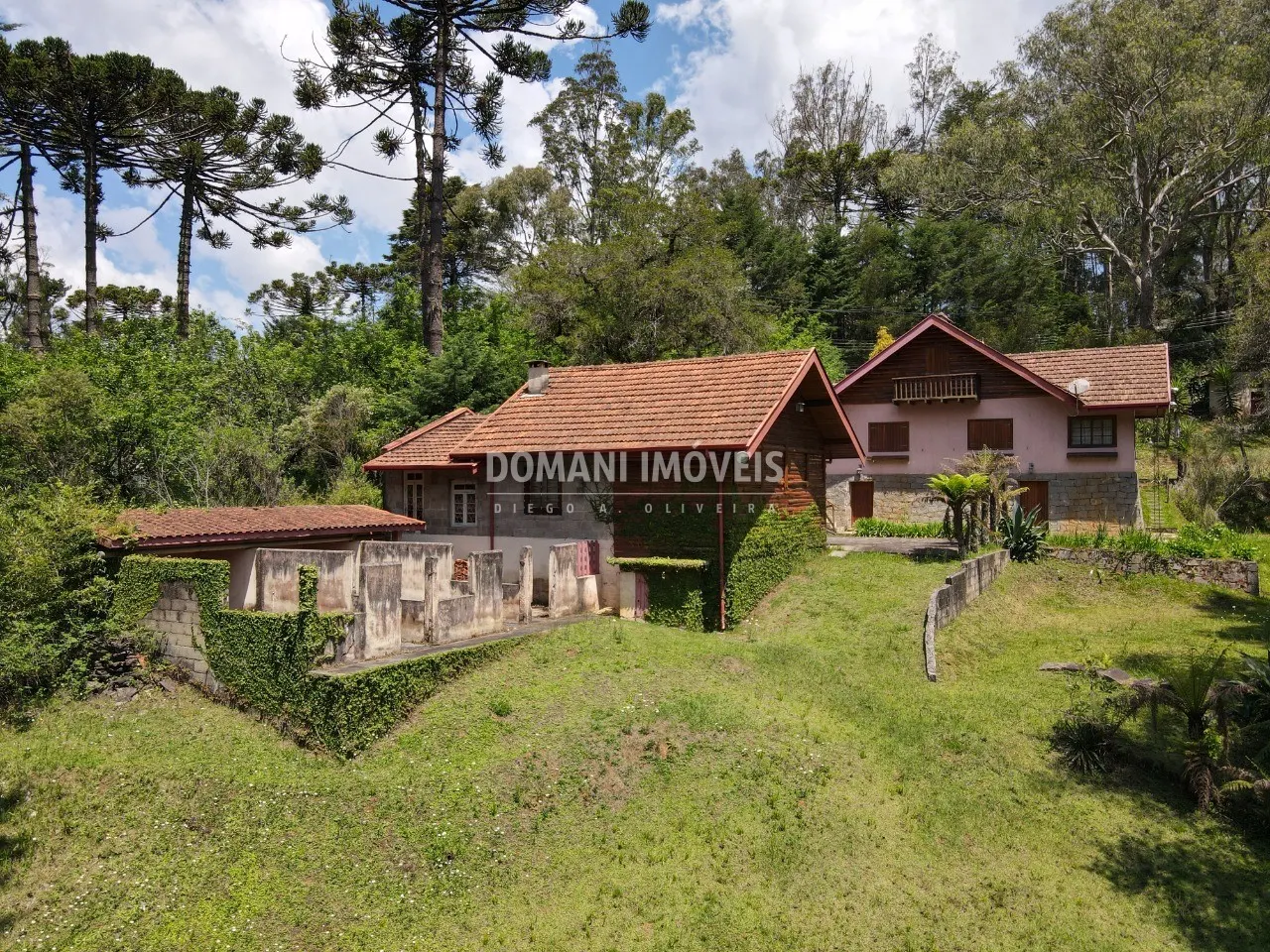Casa à venda de 4.440 m² em Campos do Jordão, SP, Brasil