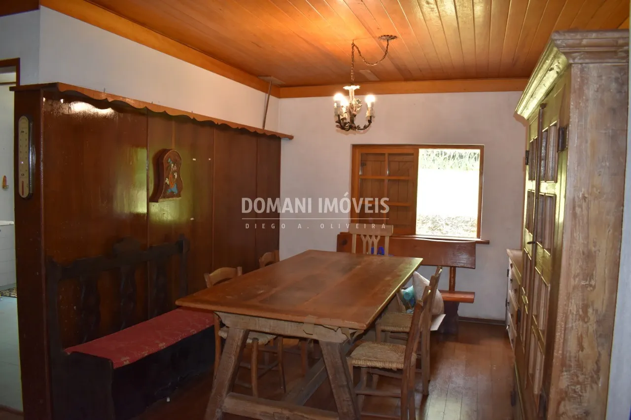 Casa à venda de 4.440 m² em Campos do Jordão, SP, Brasil