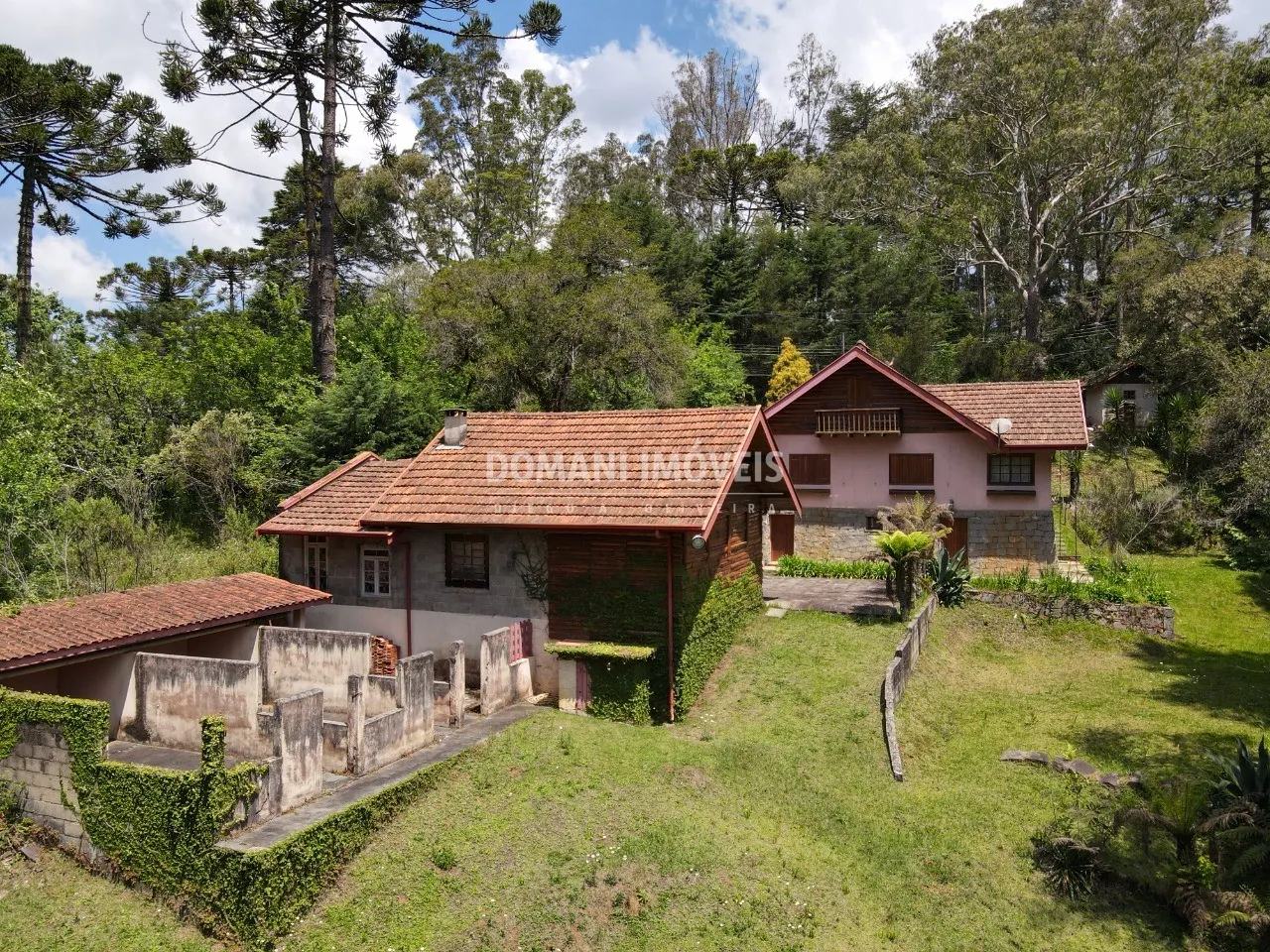 Casa à venda de 4.440 m² em Campos do Jordão, SP, Brasil