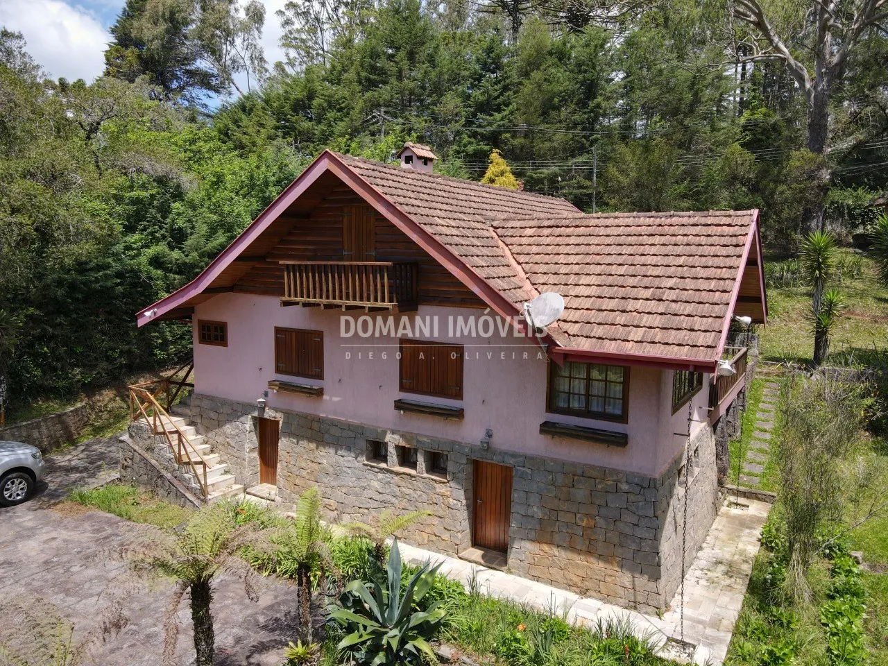Casa à venda de 4.440 m² em Campos do Jordão, SP, Brasil