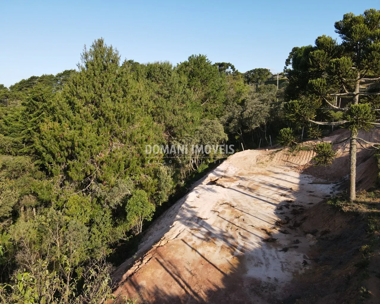 Terreno à venda de 1.010 m² em Campos do Jordão, SP, Brasil