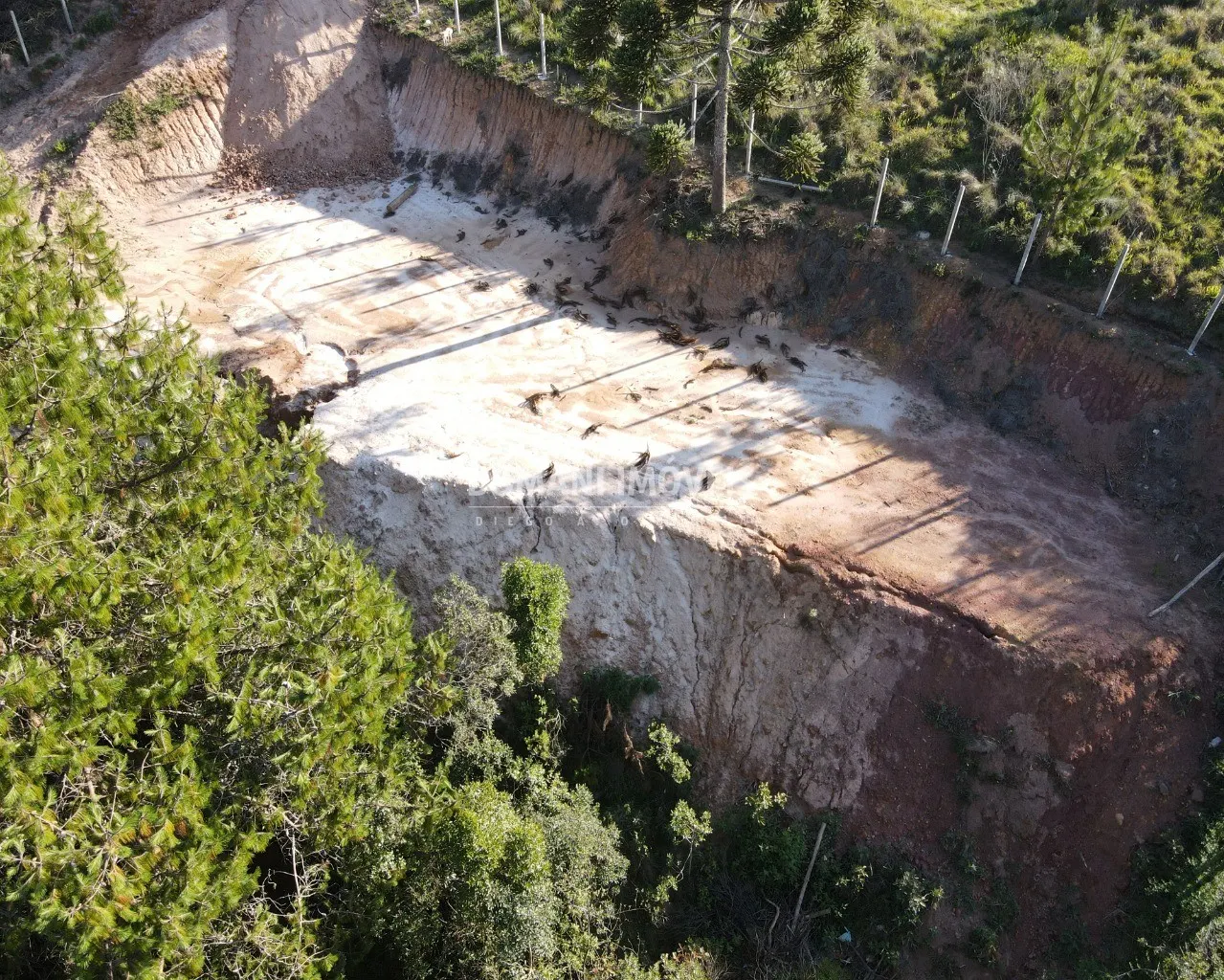 Terreno à venda de 1.010 m² em Campos do Jordão, SP, Brasil