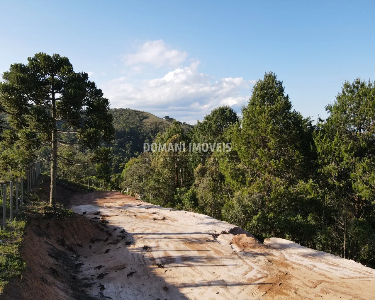 Terreno à venda de 1.010 m² em Campos do Jordão, SP, Brasil