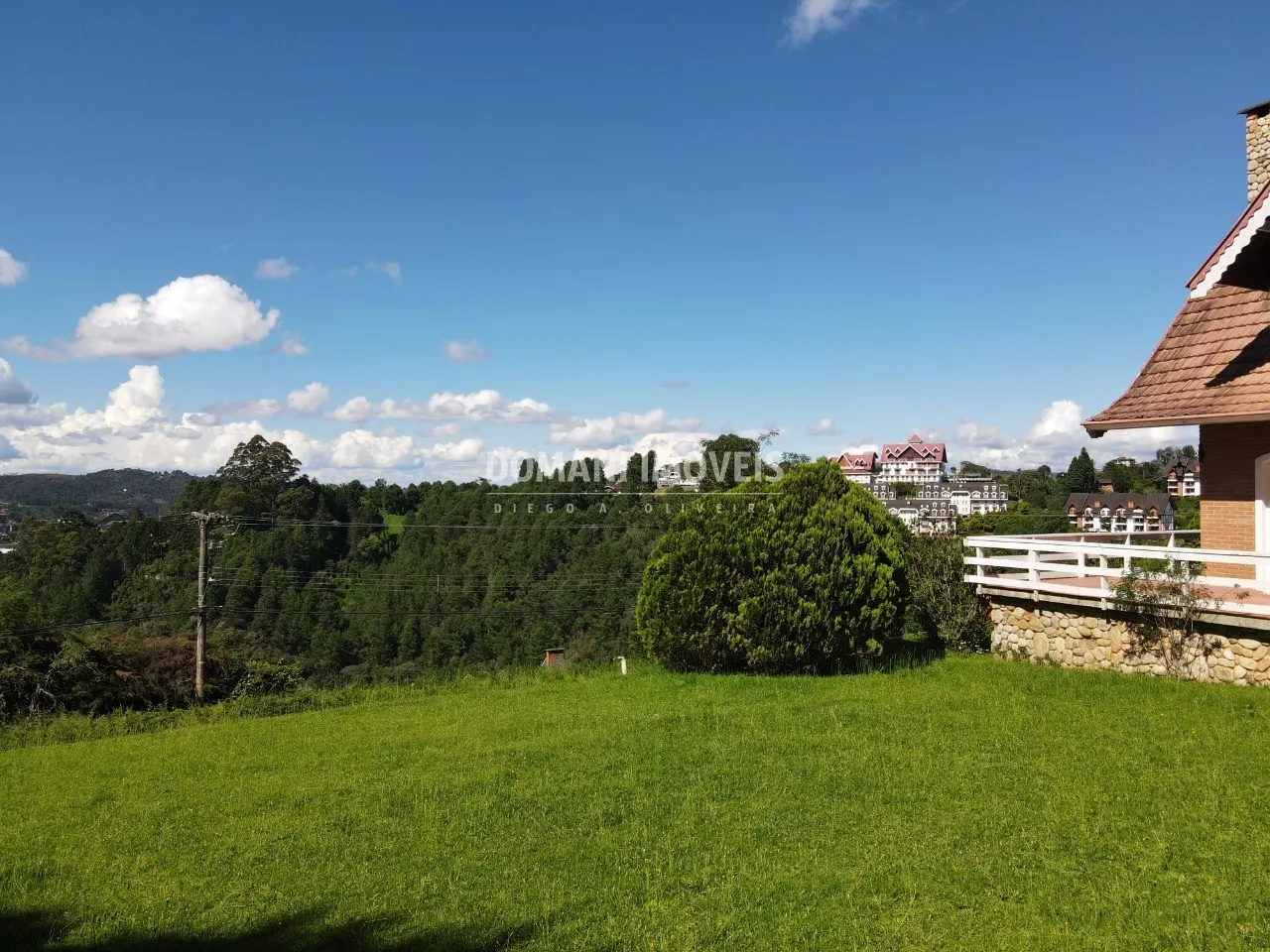 Casa à venda de 4.810 m² em Campos do Jordão, SP, Brasil