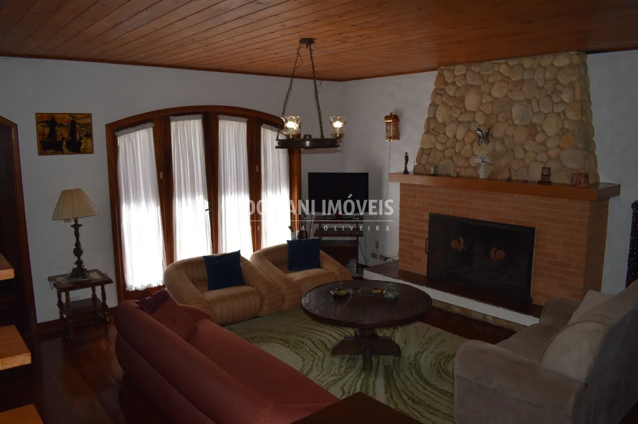 Casa à venda de 4.810 m² em Campos do Jordão, SP, Brasil