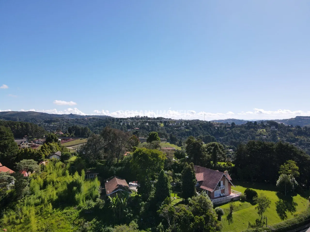 Casa à venda de 4.810 m² em Campos do Jordão, SP, Brasil
