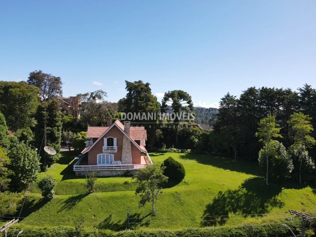 Casa à venda de 4.810 m² em Campos do Jordão, SP, Brasil