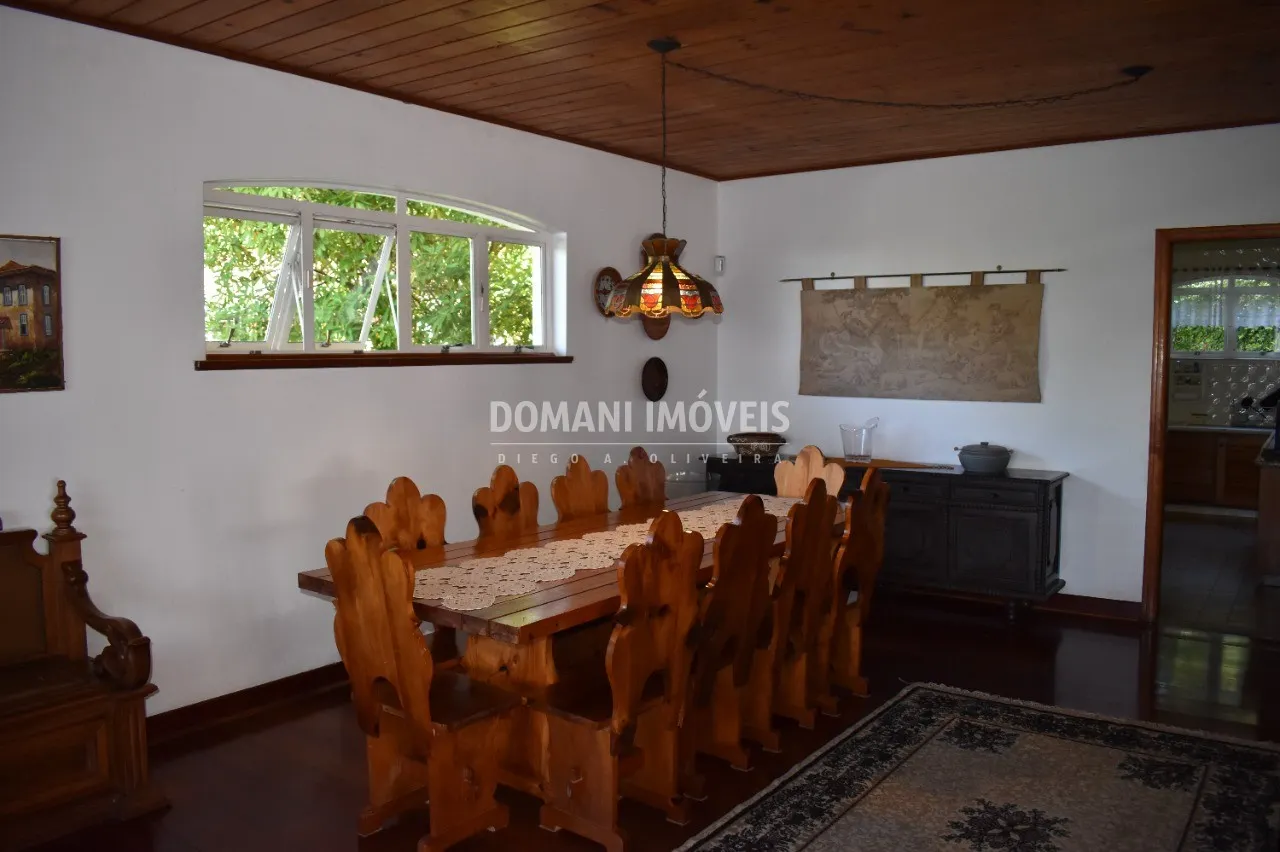 Casa à venda de 4.810 m² em Campos do Jordão, SP, Brasil
