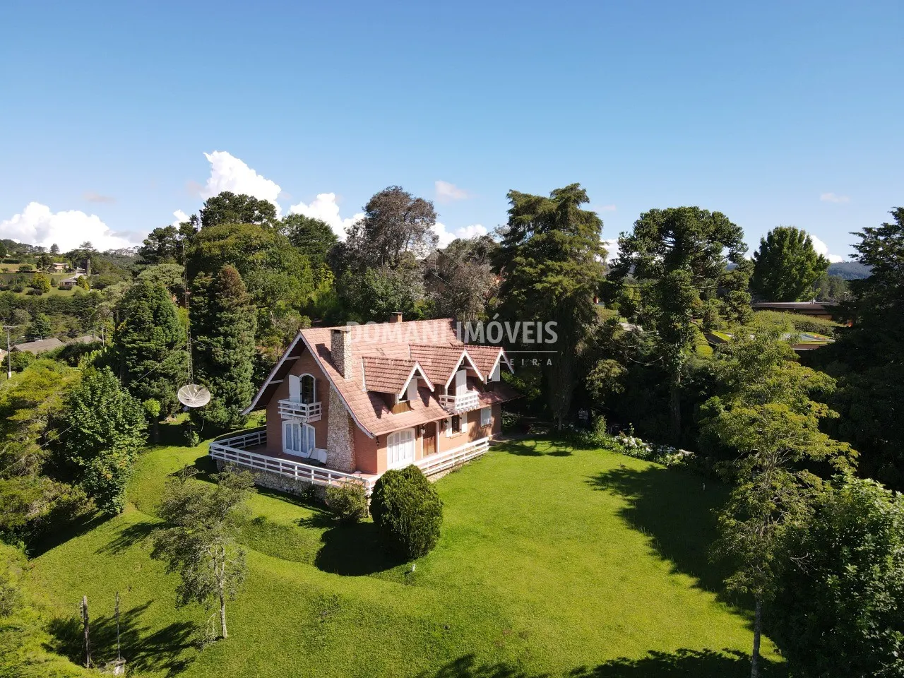 Casa à venda de 4.810 m² em Campos do Jordão, SP, Brasil