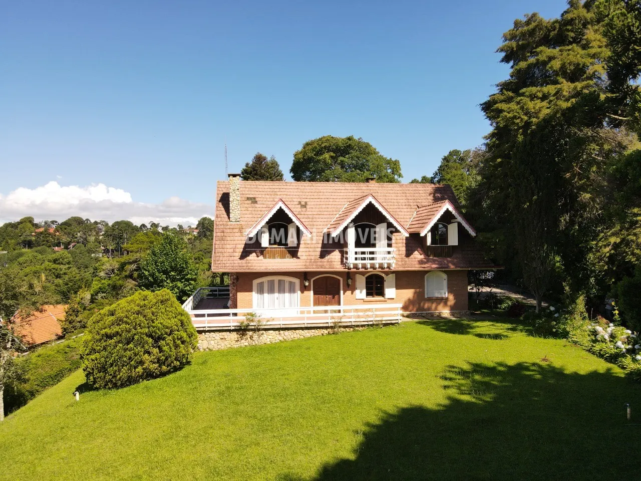 Casa à venda de 4.810 m² em Campos do Jordão, SP, Brasil