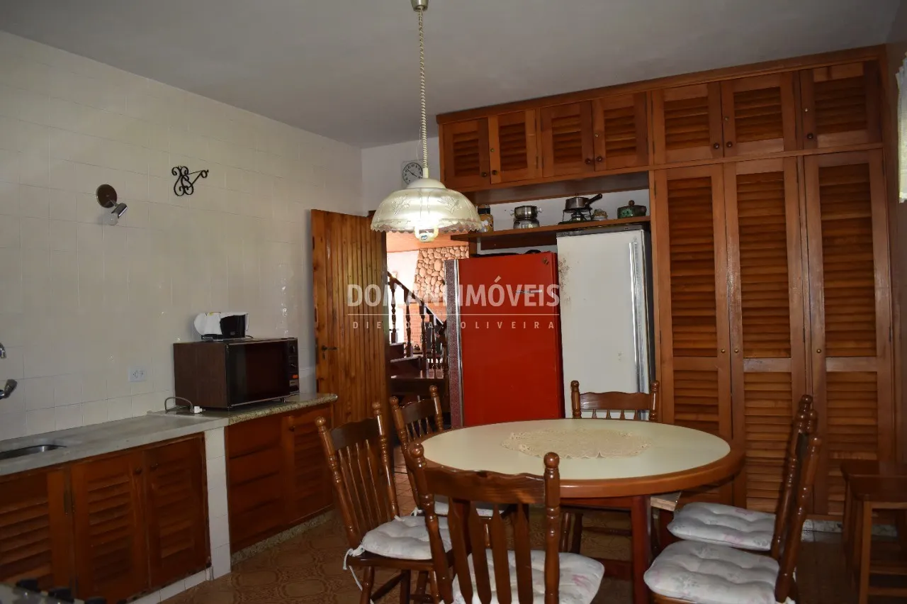 Casa à venda de 4.810 m² em Campos do Jordão, SP, Brasil