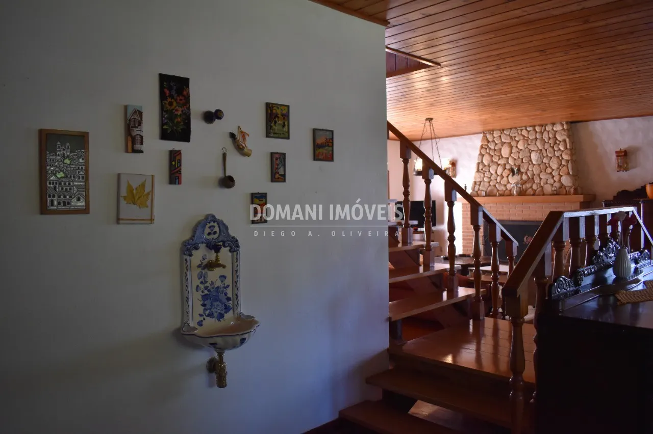 Casa à venda de 4.810 m² em Campos do Jordão, SP, Brasil