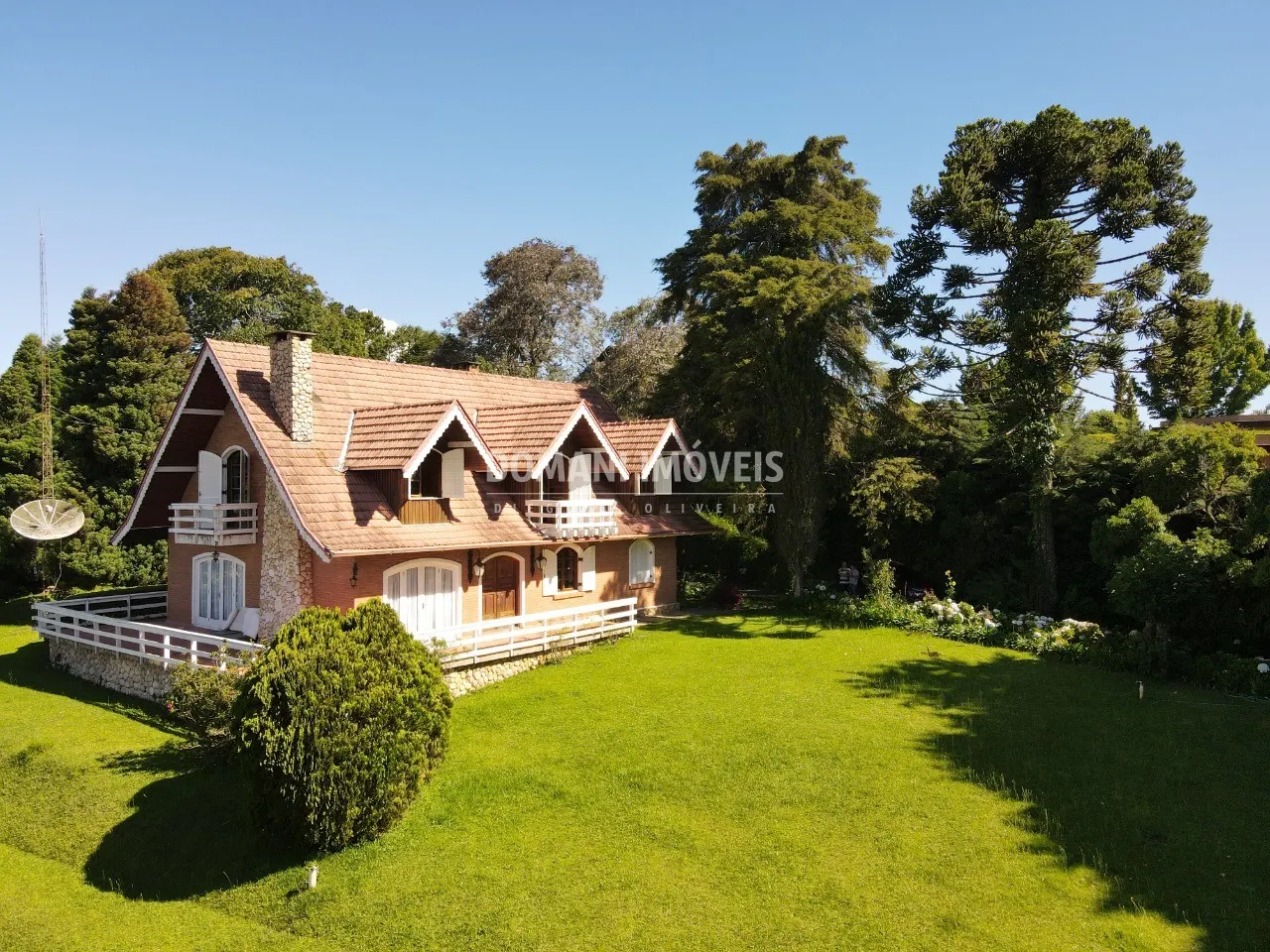 Casa à venda de 4.810 m² em Campos do Jordão, SP, Brasil