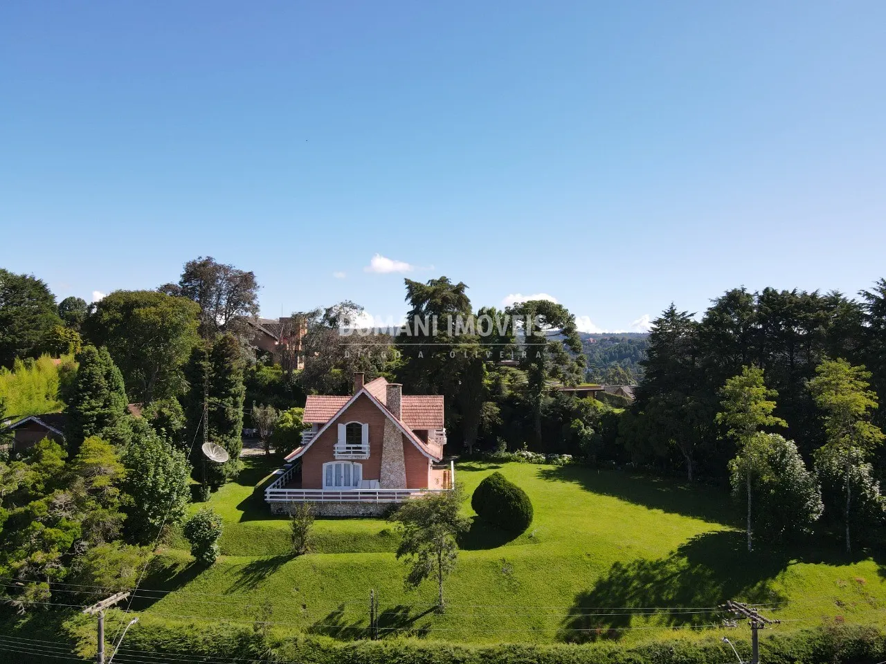 Casa à venda de 4.810 m² em Campos do Jordão, SP, Brasil