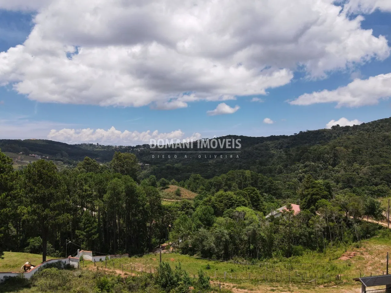 Plot for sale of 1,350 m² in Campos do Jordão, SP, Brazil