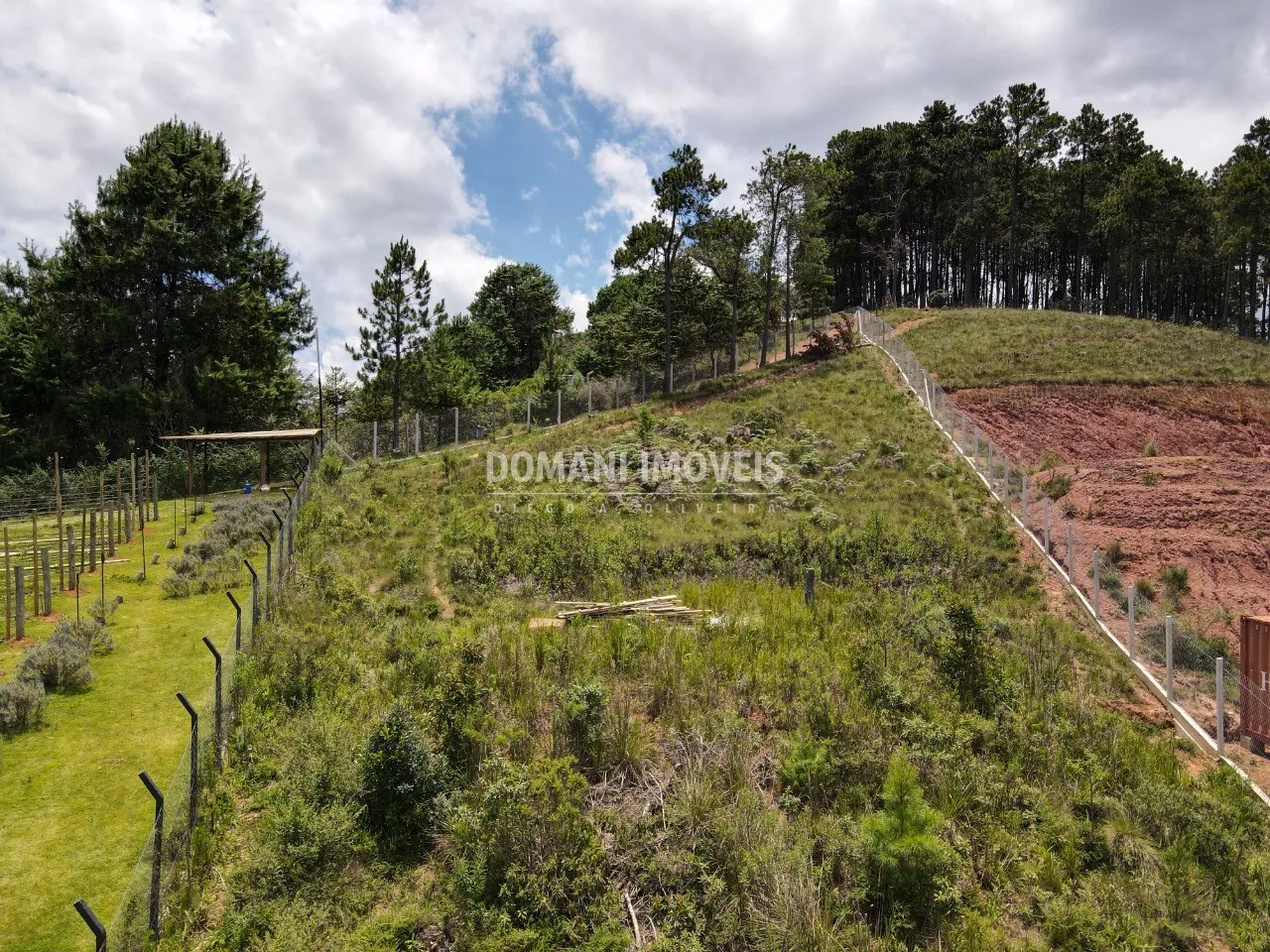 Plot for sale of 1,350 m² in Campos do Jordão, SP, Brazil