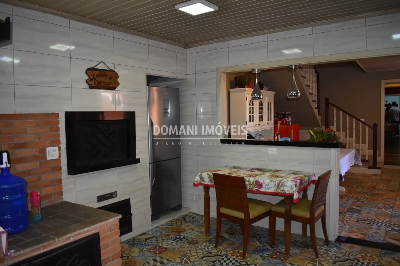 Casa à venda de 1.140 m² em Campos do Jordão, SP, Brasil