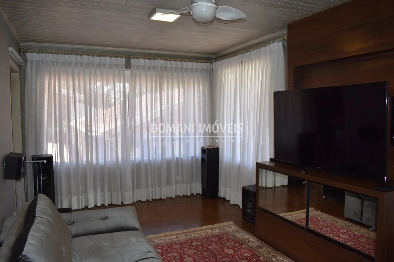 Casa à venda de 1.140 m² em Campos do Jordão, SP, Brasil