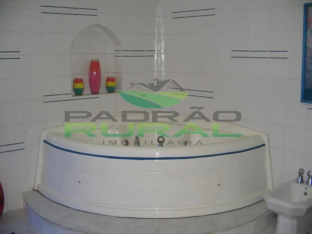 Chácara à venda de 1 ha em Valinhos, SP, Brasil