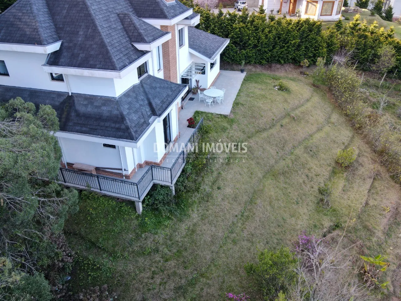 Casa à venda de 1.110 m² em Campos do Jordão, SP, Brasil