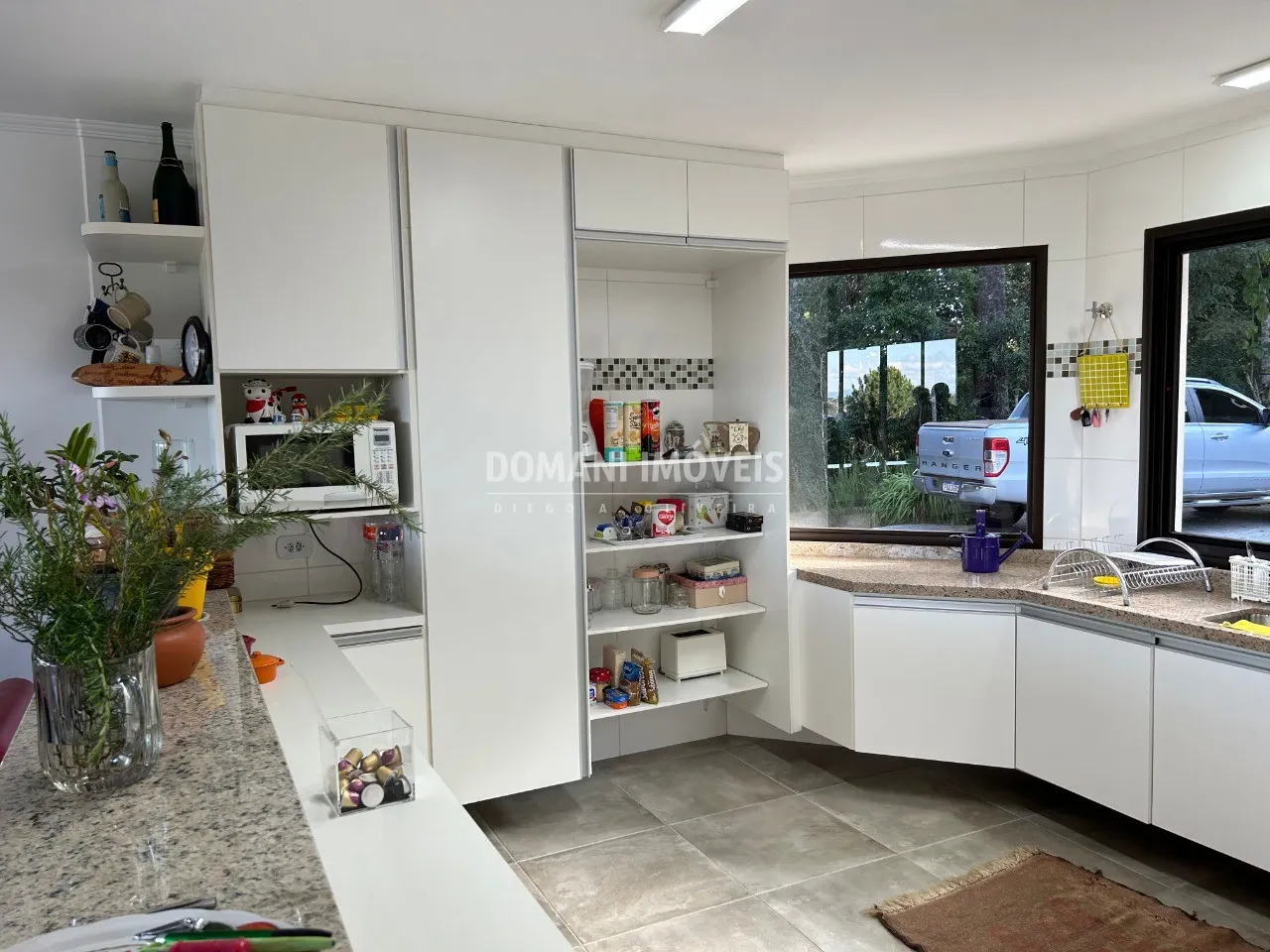Casa à venda de 1.110 m² em Campos do Jordão, SP, Brasil