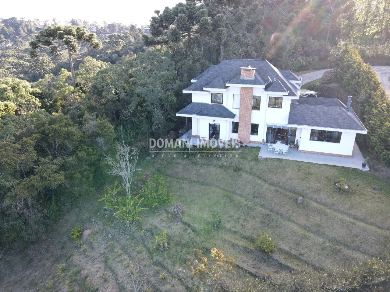 Casa à venda de 1.110 m² em Campos do Jordão, SP, Brasil