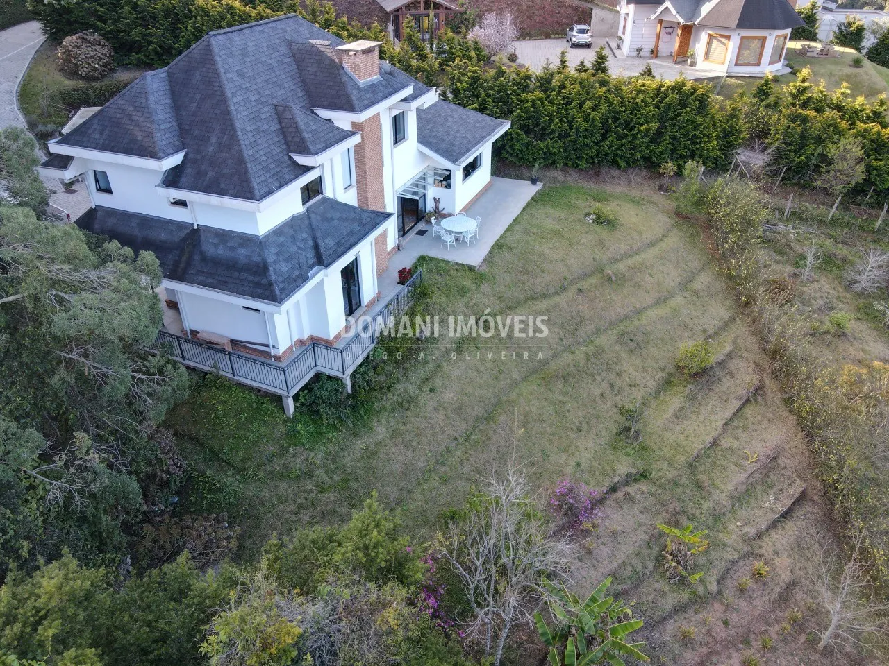 Casa à venda de 1.110 m² em Campos do Jordão, SP, Brasil