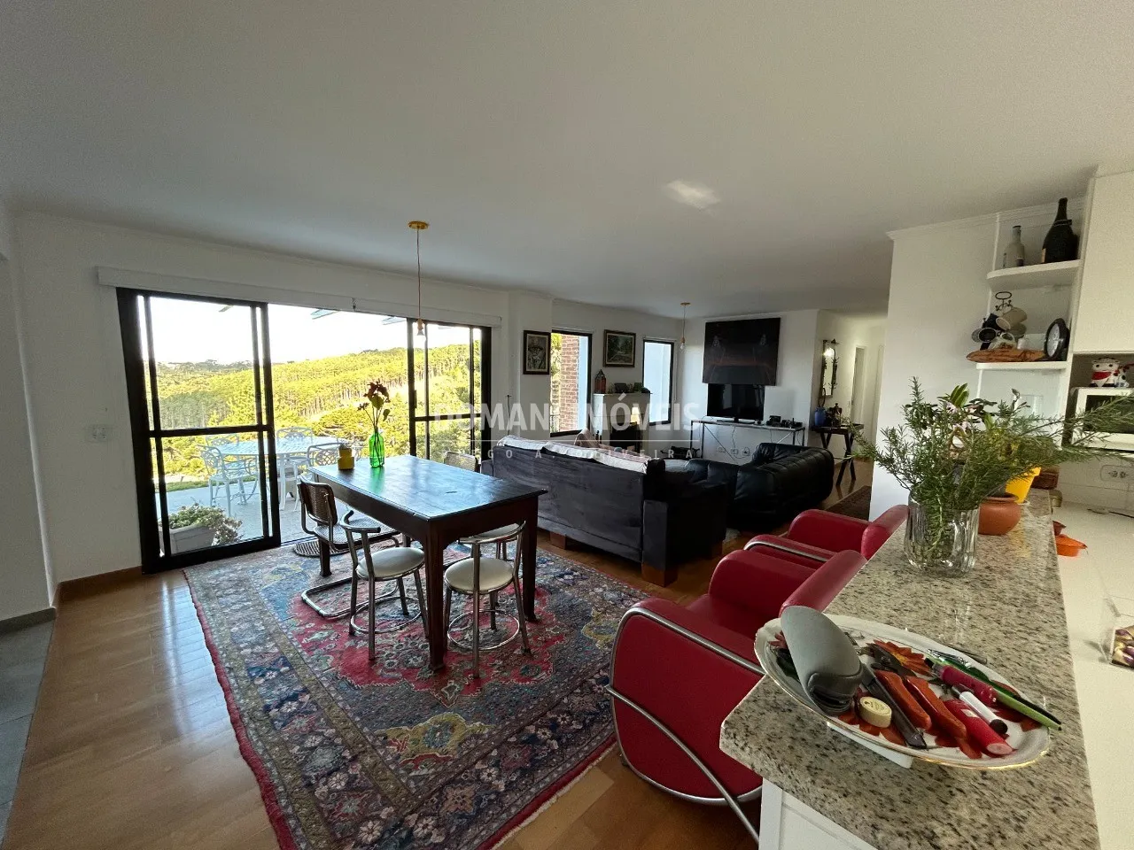 Casa à venda de 1.110 m² em Campos do Jordão, SP, Brasil