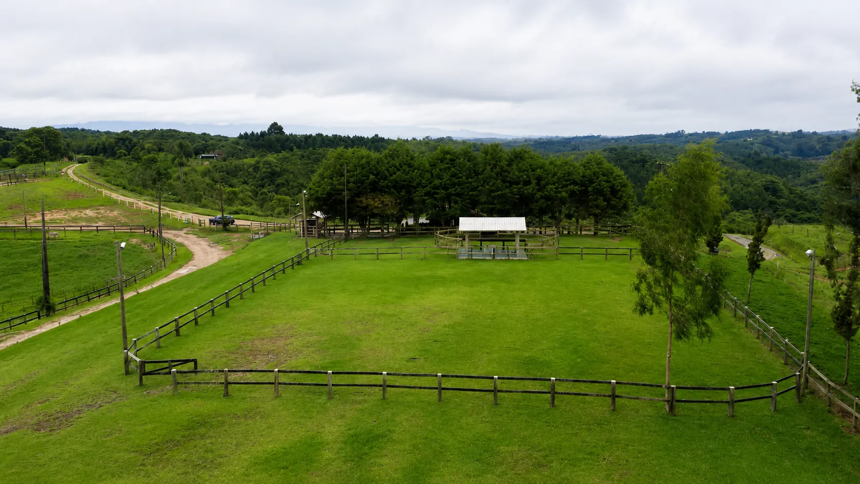 Haras à venda de 52 ha em Tijucas do Sul, PR, Brasil