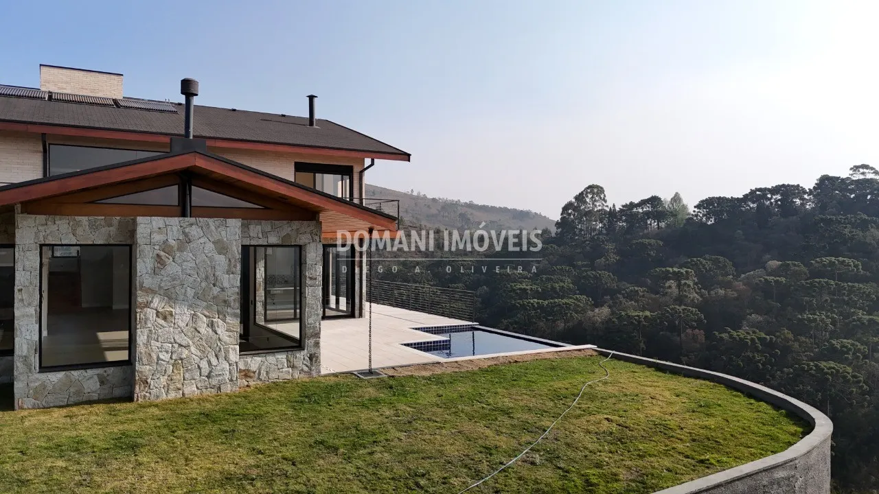Casa à venda de 2.520 m² em Campos do Jordão, SP, Brasil