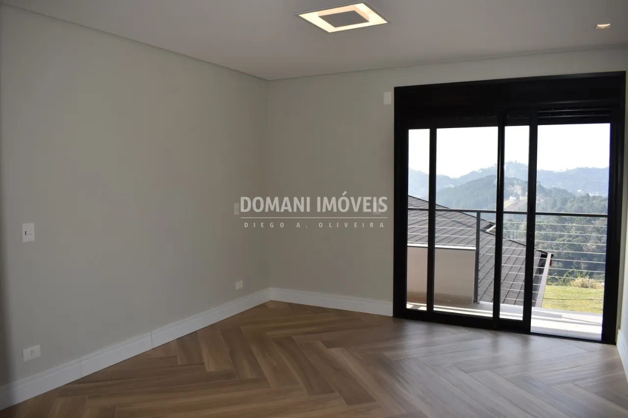 Casa à venda de 2.520 m² em Campos do Jordão, SP, Brasil