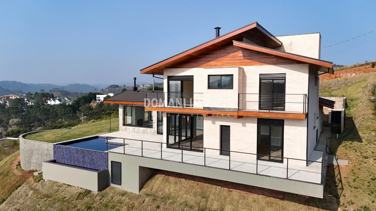 Casa à venda de 2.520 m² em Campos do Jordão, SP, Brasil