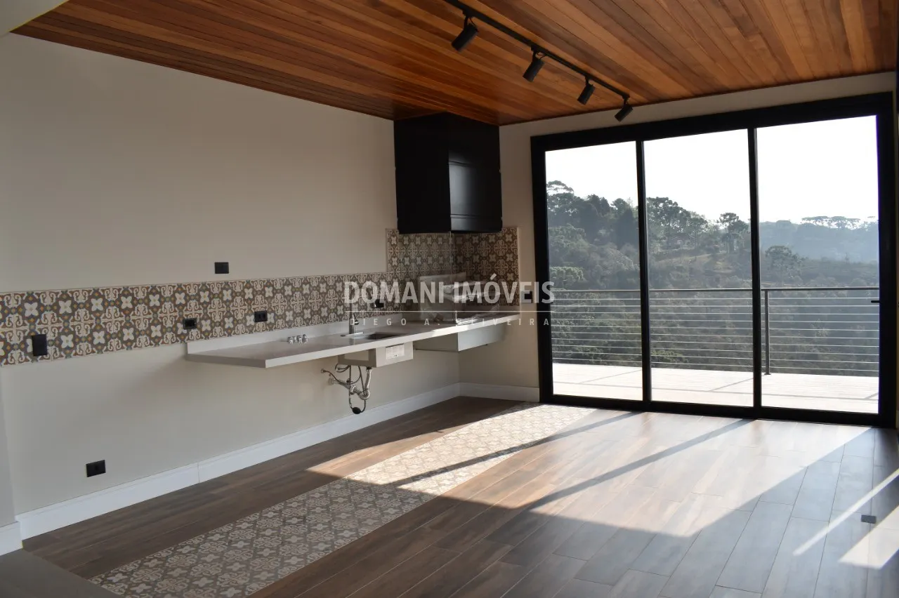 Casa à venda de 2.520 m² em Campos do Jordão, SP, Brasil