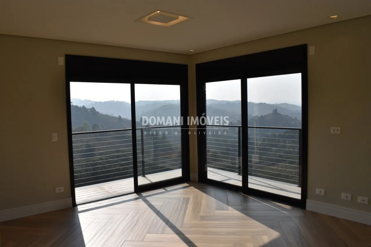 Casa à venda de 2.520 m² em Campos do Jordão, SP, Brasil