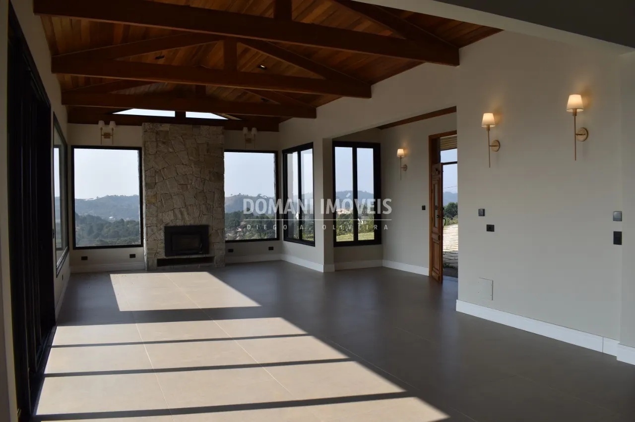 Casa à venda de 2.520 m² em Campos do Jordão, SP, Brasil