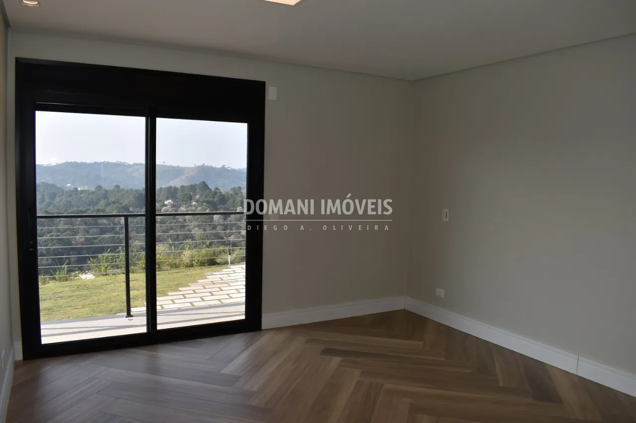 Casa à venda de 2.520 m² em Campos do Jordão, SP, Brasil