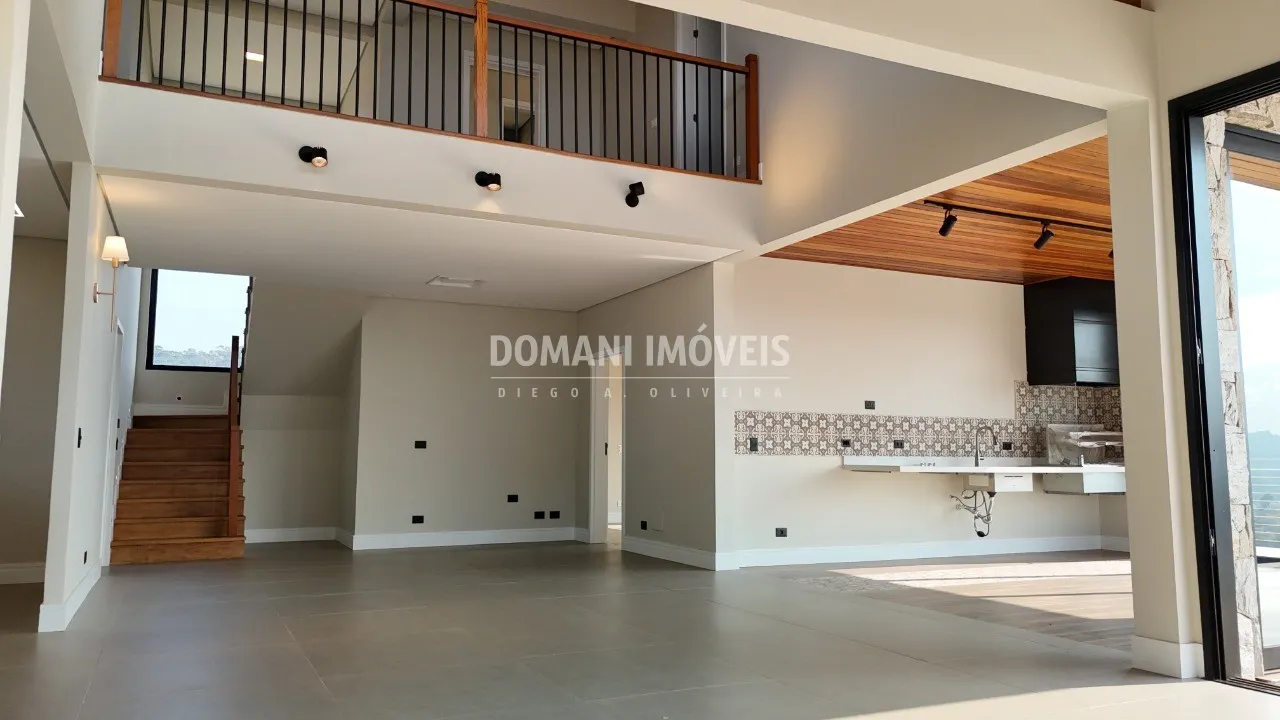 Casa à venda de 2.520 m² em Campos do Jordão, SP, Brasil