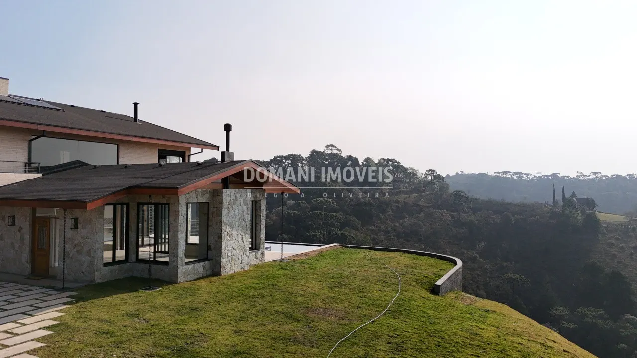 Casa à venda de 2.520 m² em Campos do Jordão, SP, Brasil