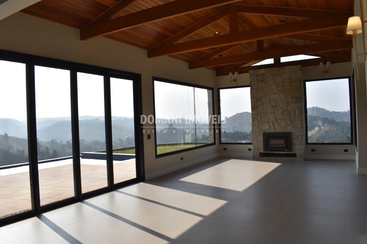 Casa à venda de 2.520 m² em Campos do Jordão, SP, Brasil