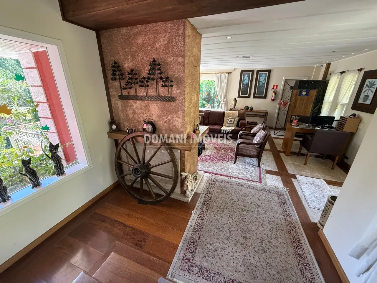 Comercial à venda de 1.040 m² em Campos do Jordão, SP, Brasil