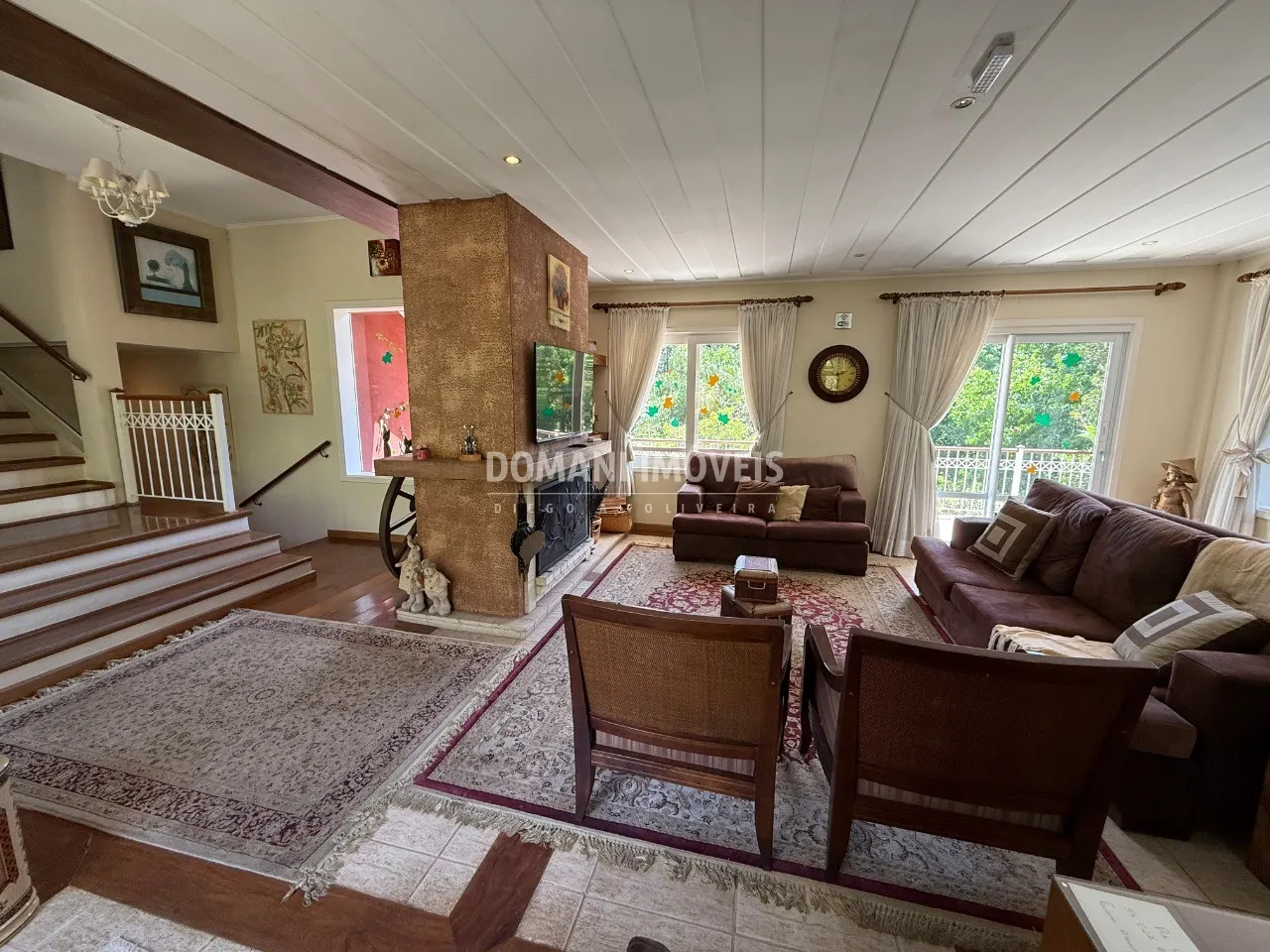Comercial à venda de 1.040 m² em Campos do Jordão, SP, Brasil