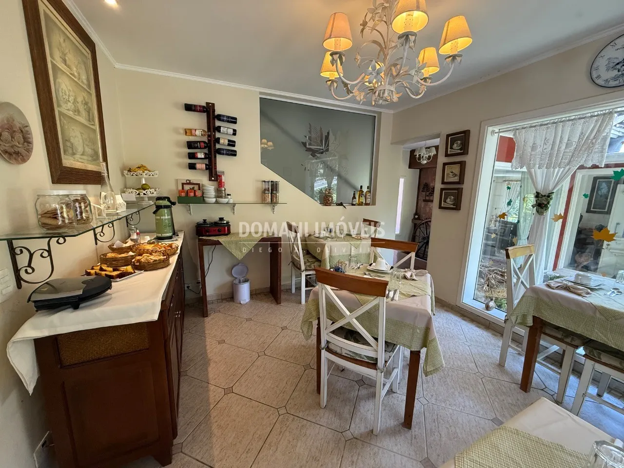Comercial à venda de 1.040 m² em Campos do Jordão, SP, Brasil
