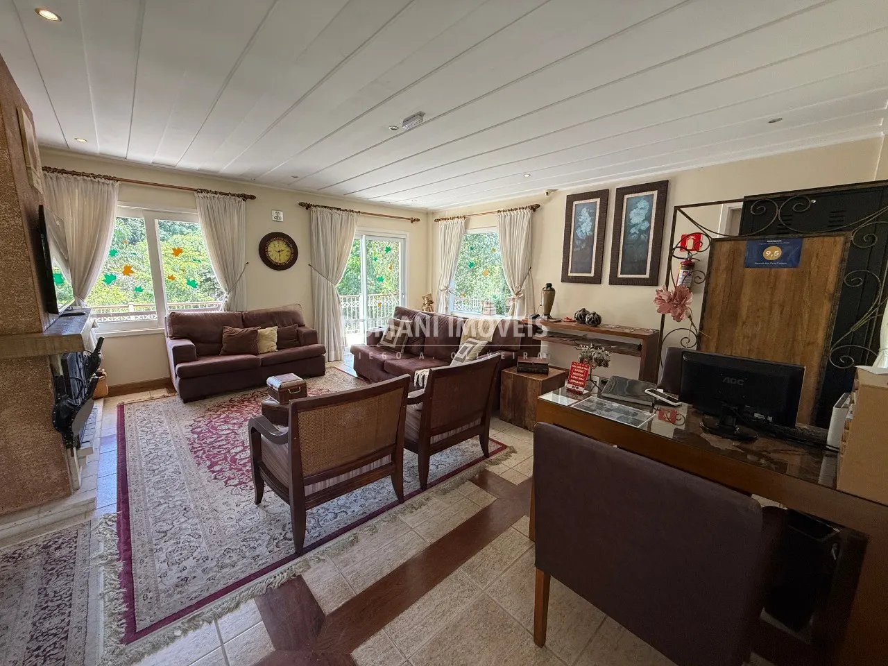 Comercial à venda de 1.040 m² em Campos do Jordão, SP, Brasil