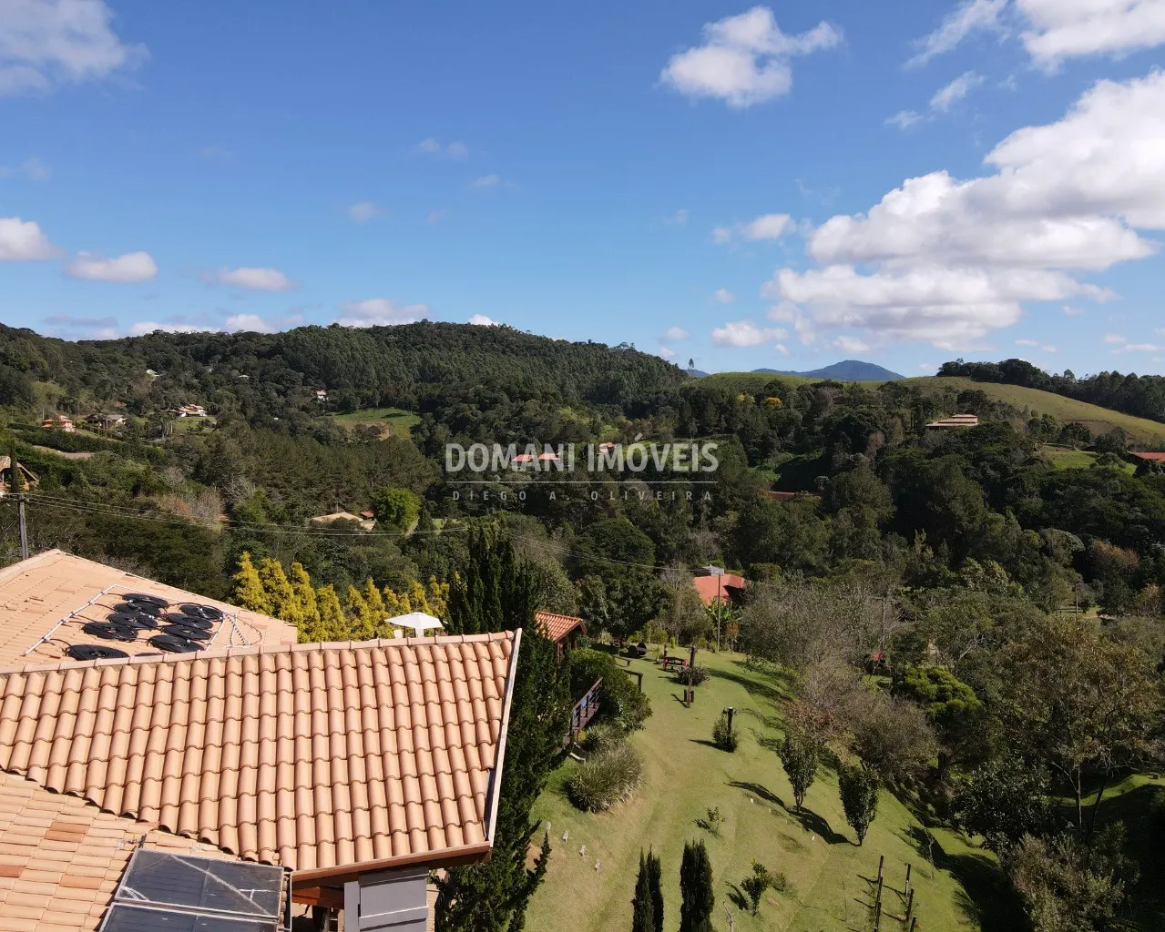 Casa à venda de 1 ha em Santo Antônio do Pinhal, SP, Brasil