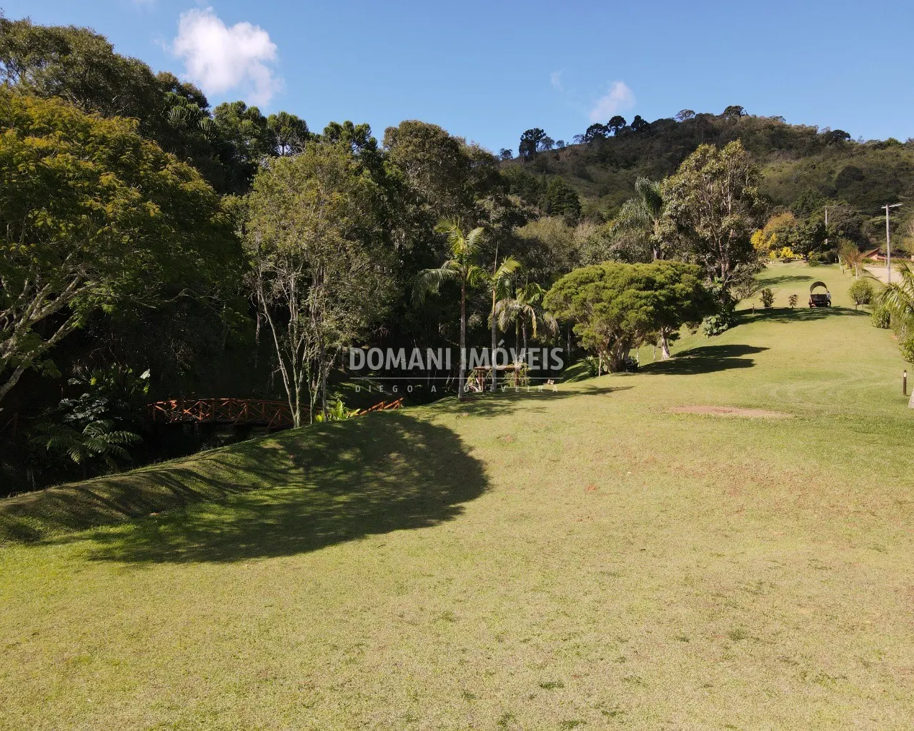 Casa à venda de 1 ha em Santo Antônio do Pinhal, SP, Brasil