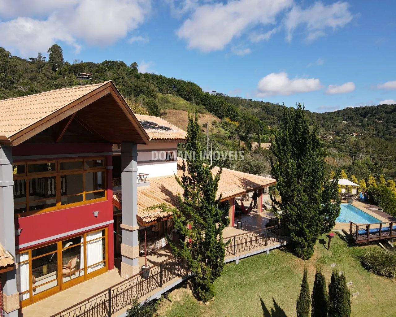 Casa à venda de 1 ha em Santo Antônio do Pinhal, SP, Brasil