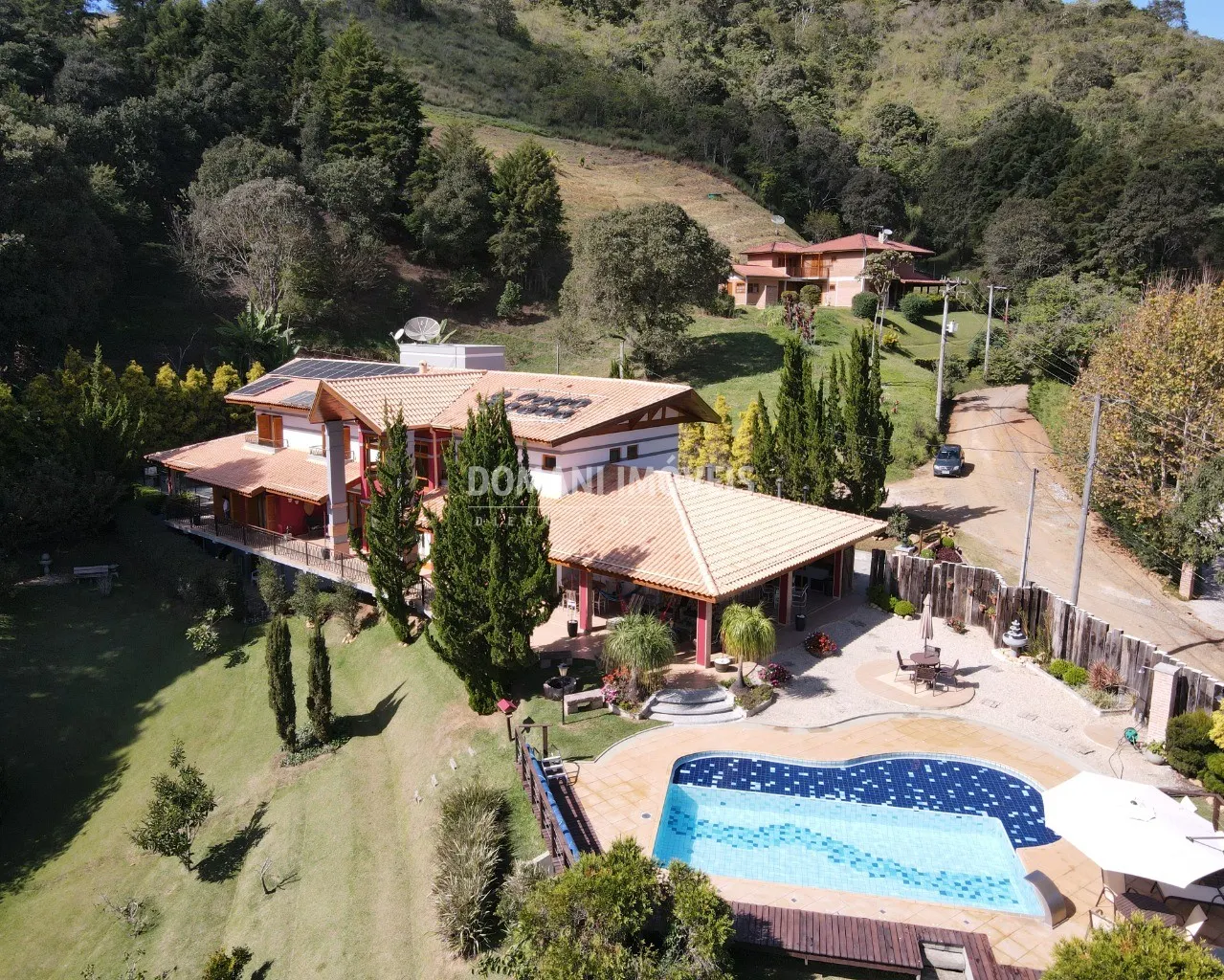 Casa à venda de 1 ha em Santo Antônio do Pinhal, SP, Brasil